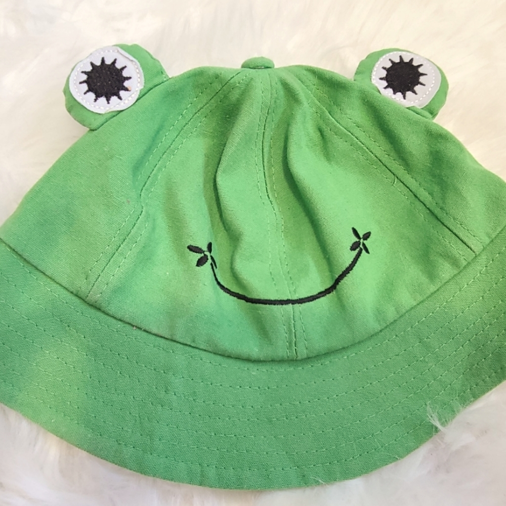 Frog Bucket hat